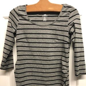 H&M maternity 3/4 striped shirt